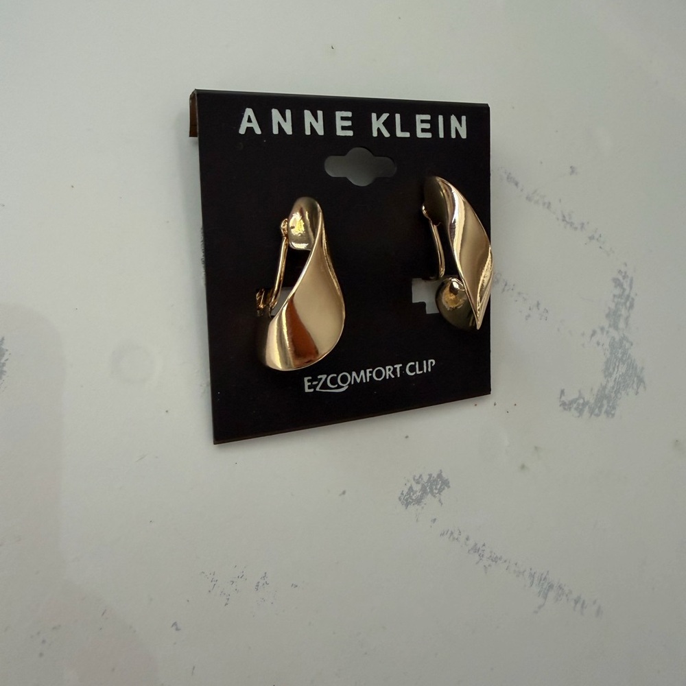 Anne Klein Gold Hair Clips